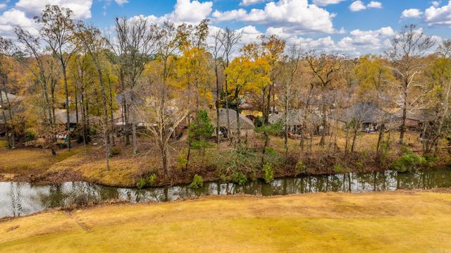 118 Nemours Court, Maumelle, AR 72113