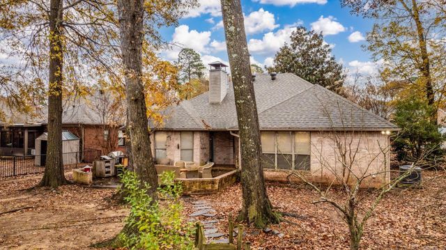 118 Nemours Court, Maumelle, AR 72113