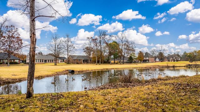 118 Nemours Court, Maumelle, AR 72113