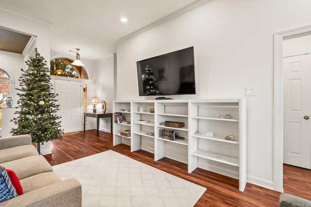 118 Nemours Court, Maumelle, AR 72113