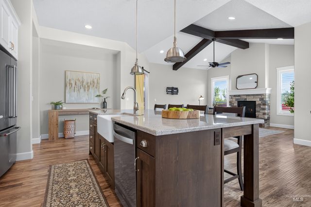 7148 S Carpenter Ave, Boise, ID 83709