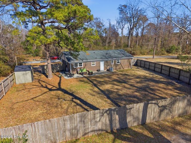 1329 Avon Court, Wilmington, NC 28405