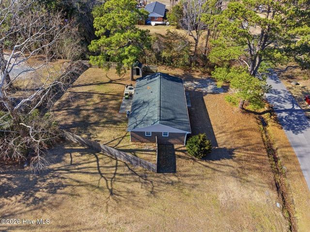 1329 Avon Court, Wilmington, NC 28405