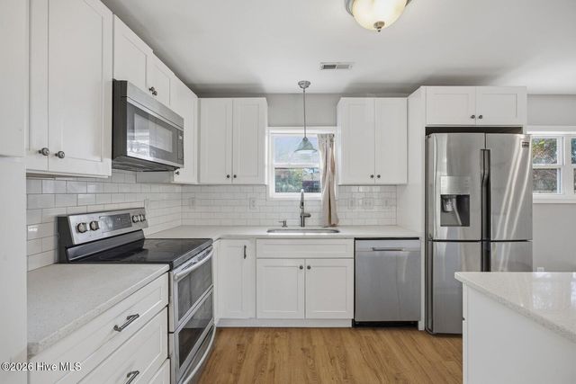 1329 Avon Court, Wilmington, NC 28405
