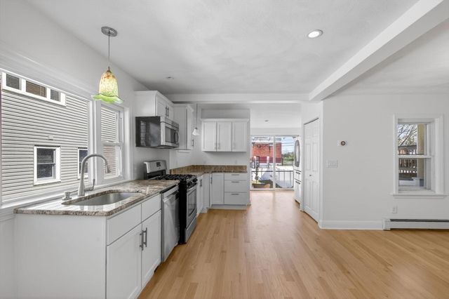 39 Ash Ave, Somerville, MA 02145