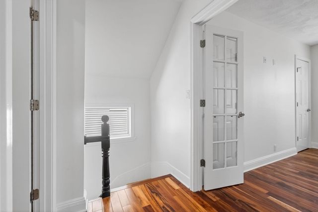 39 Ash Ave, Somerville, MA 02145