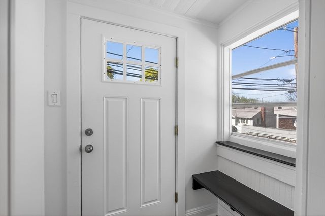 39 Ash Ave, Somerville, MA 02145