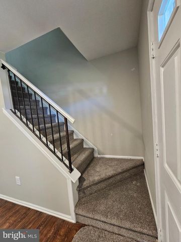 27 HARTSDALE LN, Sicklerville, NJ 08081