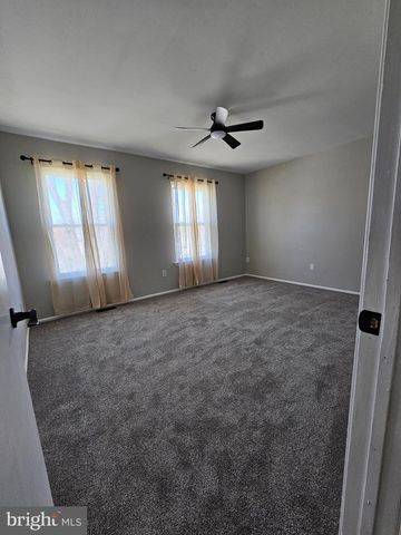 27 HARTSDALE LN, Sicklerville, NJ 08081