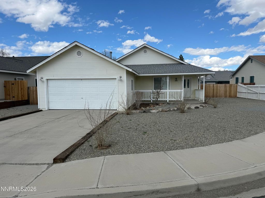 6 Emilio Court, Yerington, NV 89447
