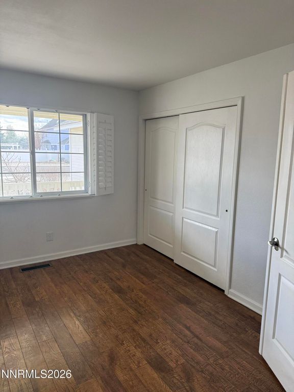 Image 10 of property listing at 6 Emilio Court, Yerington, NV 89447