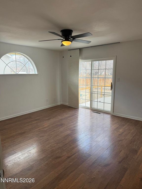 Image 11 of property listing at 6 Emilio Court, Yerington, NV 89447