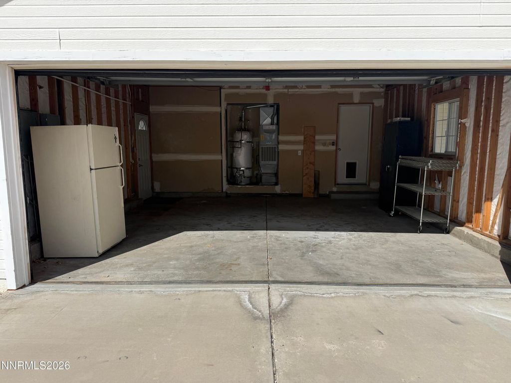 Image 27 of property listing at 6 Emilio Court, Yerington, NV 89447