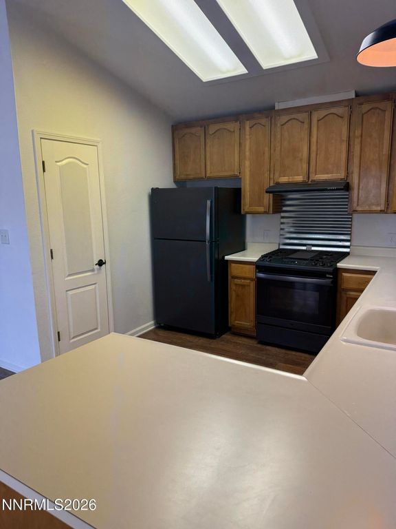 Image 8 of property listing at 6 Emilio Court, Yerington, NV 89447