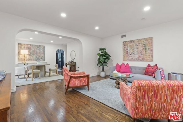 1446 Calumet Avenue, Los Angeles, CA 90026