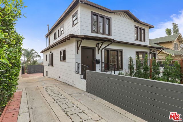 1446 Calumet Avenue, Los Angeles, CA 90026