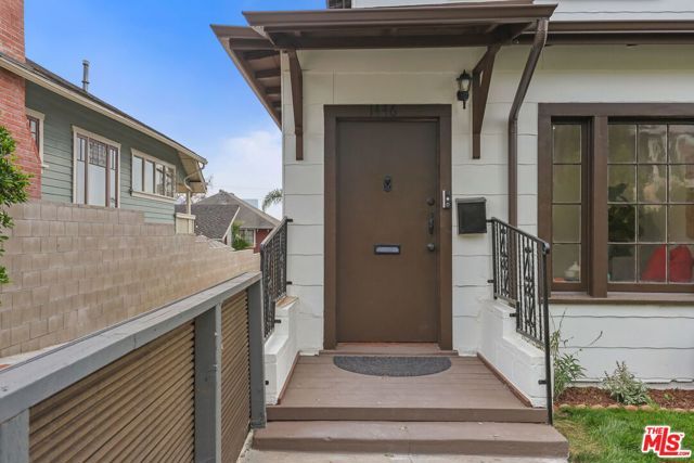 1446 Calumet Avenue, Los Angeles, CA 90026