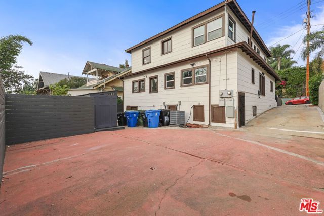 1446 Calumet Avenue, Los Angeles, CA 90026