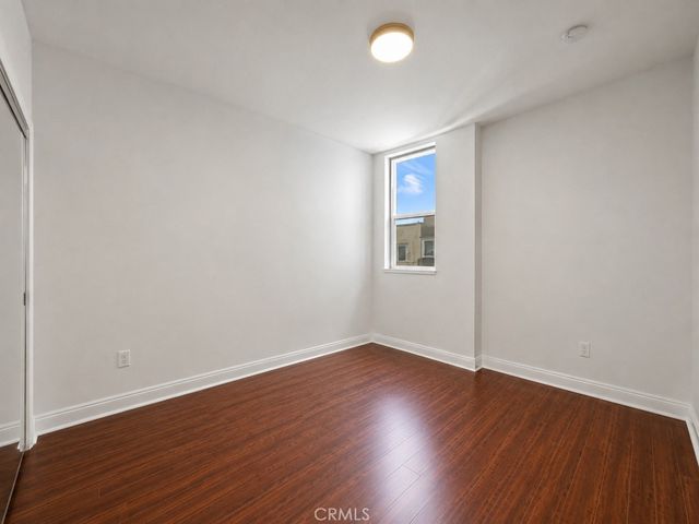 7132 Farralone 205, Canoga Park, CA 91303