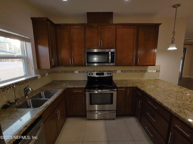 500 HERON LANDING Road, St. Johns, FL 32259