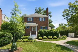 115 S KENSINGTON ST, Arlington, VA 22204