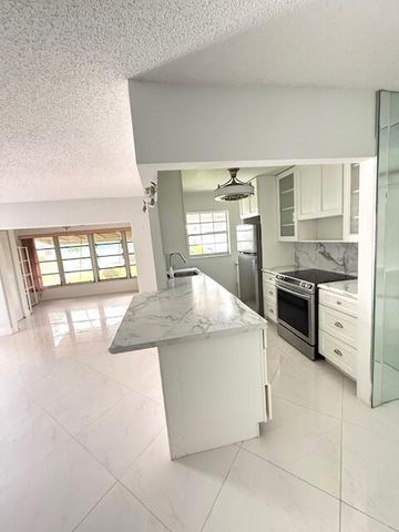 4755 NW 3rd Court C, Delray Beach, FL 33445