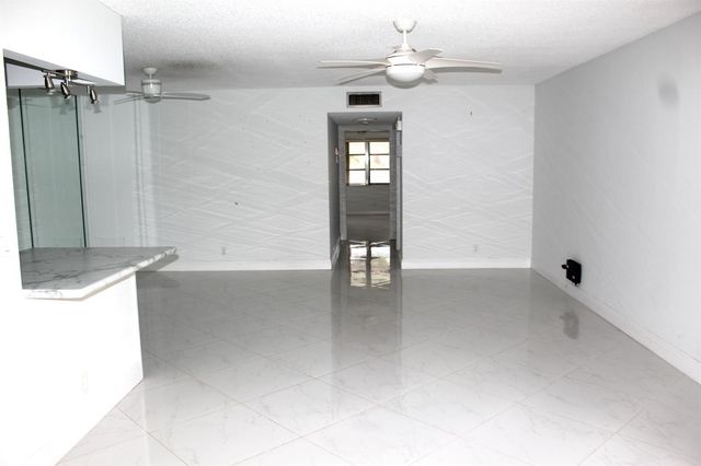 4755 NW 3rd Court C, Delray Beach, FL 33445