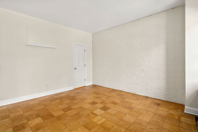 21 Bowdoin 2C, Boston, MA 02114