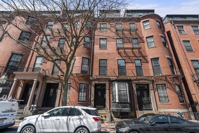 21 Bowdoin 2C, Boston, MA 02114