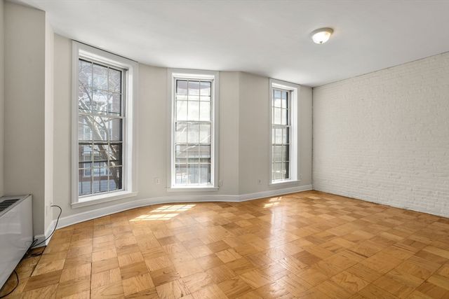 21 Bowdoin 2C, Boston, MA 02114