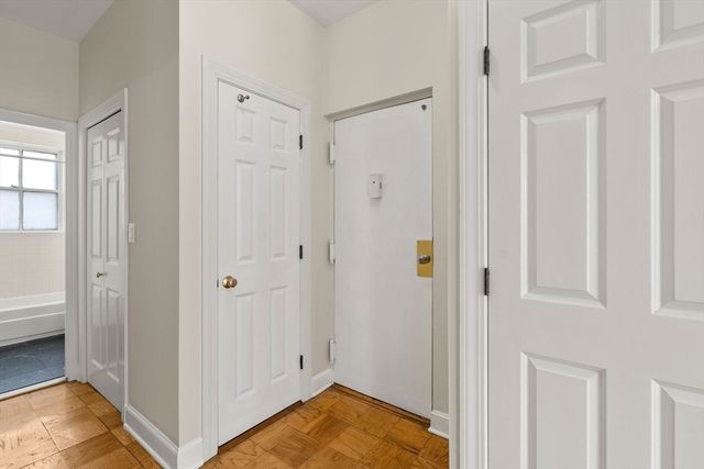 21 Bowdoin 2C, Boston, MA 02114