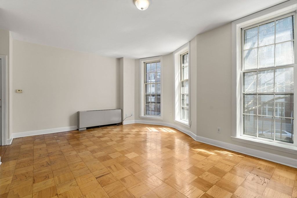 21 Bowdoin 2C, Boston, MA 02114