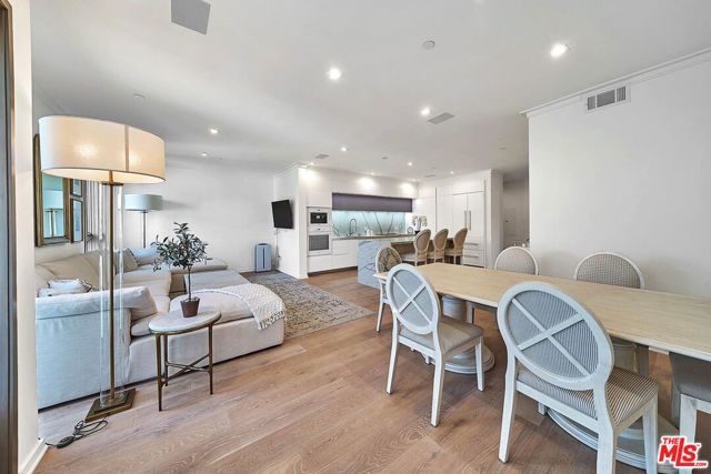 132 N Swall Drive 301, Los Angeles, CA 90048