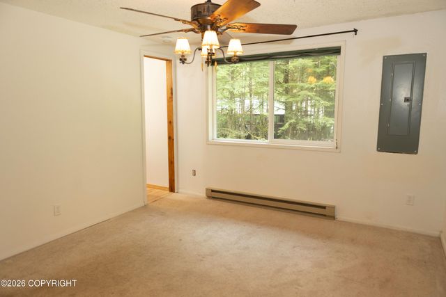 15 Wood Road, Ketchikan, AK 99901