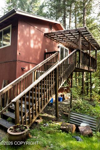 15 Wood Road, Ketchikan, AK 99901