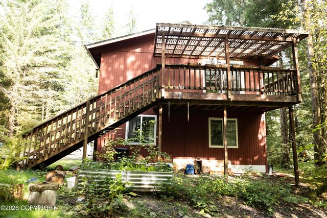 15 Wood Road, Ketchikan, AK 99901