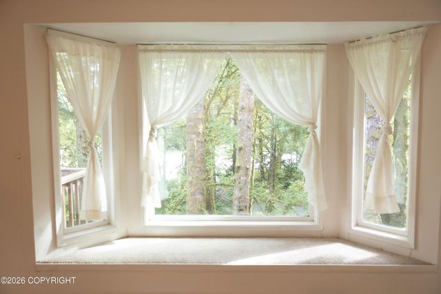 15 Wood Road, Ketchikan, AK 99901