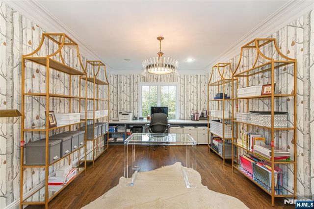 703 Ginger Lane, Franklin Lakes, NJ 07417