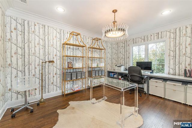 703 Ginger Lane, Franklin Lakes, NJ 07417