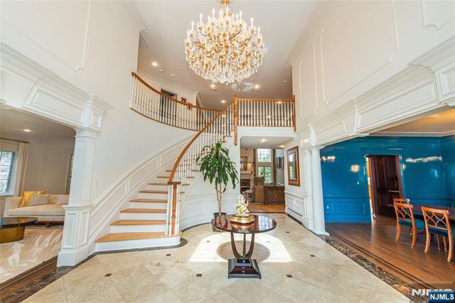 703 Ginger Lane, Franklin Lakes, NJ 07417