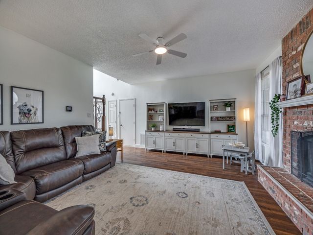 5820 Madison Drive, The Colony, TX 75056