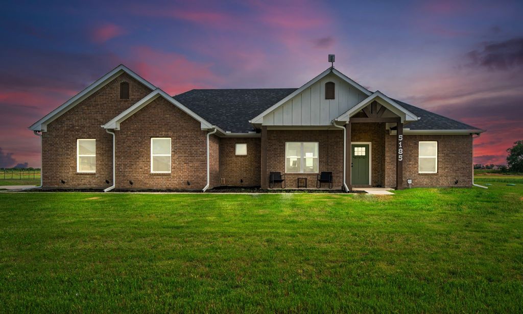 5185 Fox Trot Lane, Caddo Mills, TX 75135