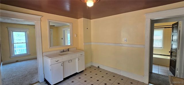 129 Albert Avenue, Buffalo, NY 14207