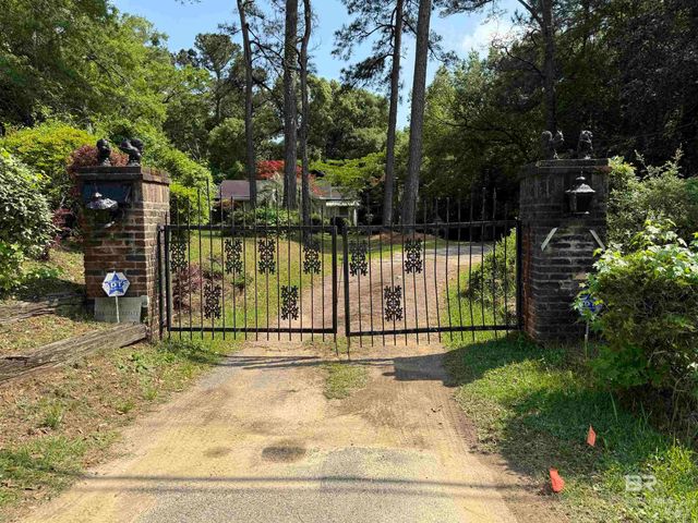 1308 Daphne Avenue, Daphne, AL 36526