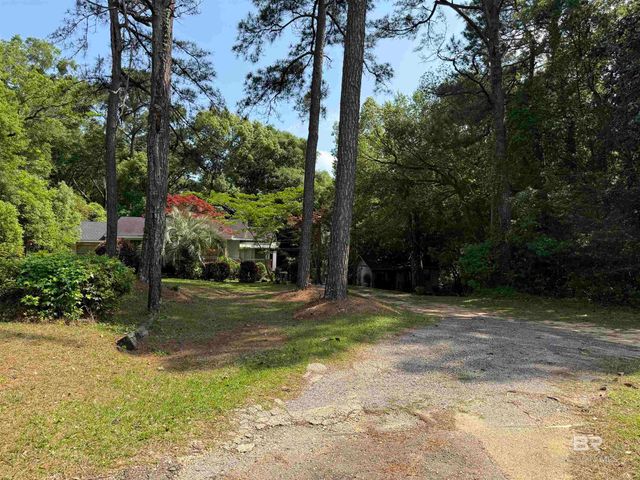 1308 Daphne Avenue, Daphne, AL 36526