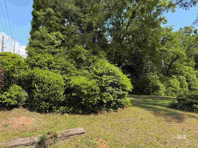 1308 Daphne Avenue, Daphne, AL 36526