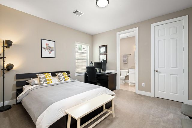 1244 Hobbs Reach Lane, Houston, TX 77008