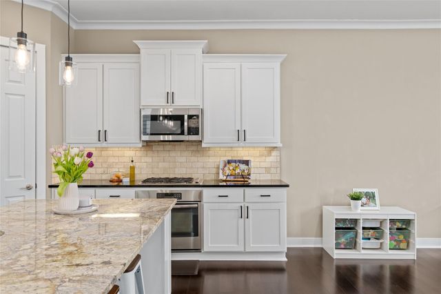 1244 Hobbs Reach Lane, Houston, TX 77008