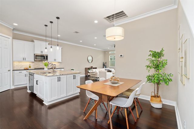 1244 Hobbs Reach Lane, Houston, TX 77008