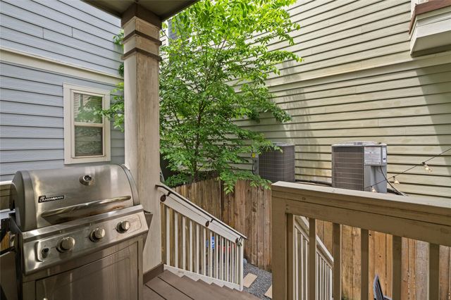 1244 Hobbs Reach Lane, Houston, TX 77008